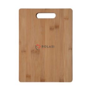 Thớt gỗ tre trên chậu rửa bát